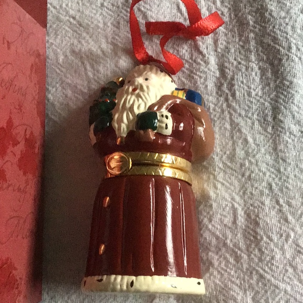 1998 Hallmark Santa Ornament